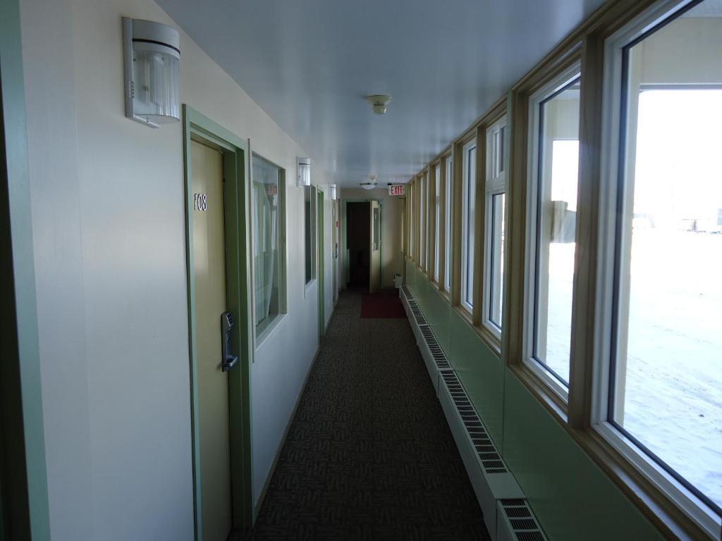 Canadiana Motel 서드베리 외부 사진