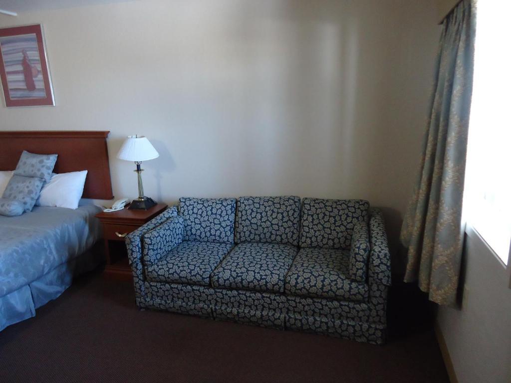 Canadiana Motel 서드베리 외부 사진