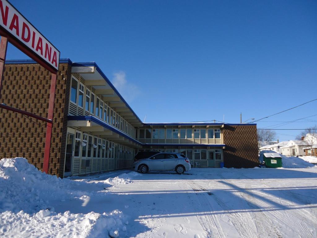 Canadiana Motel 서드베리 외부 사진